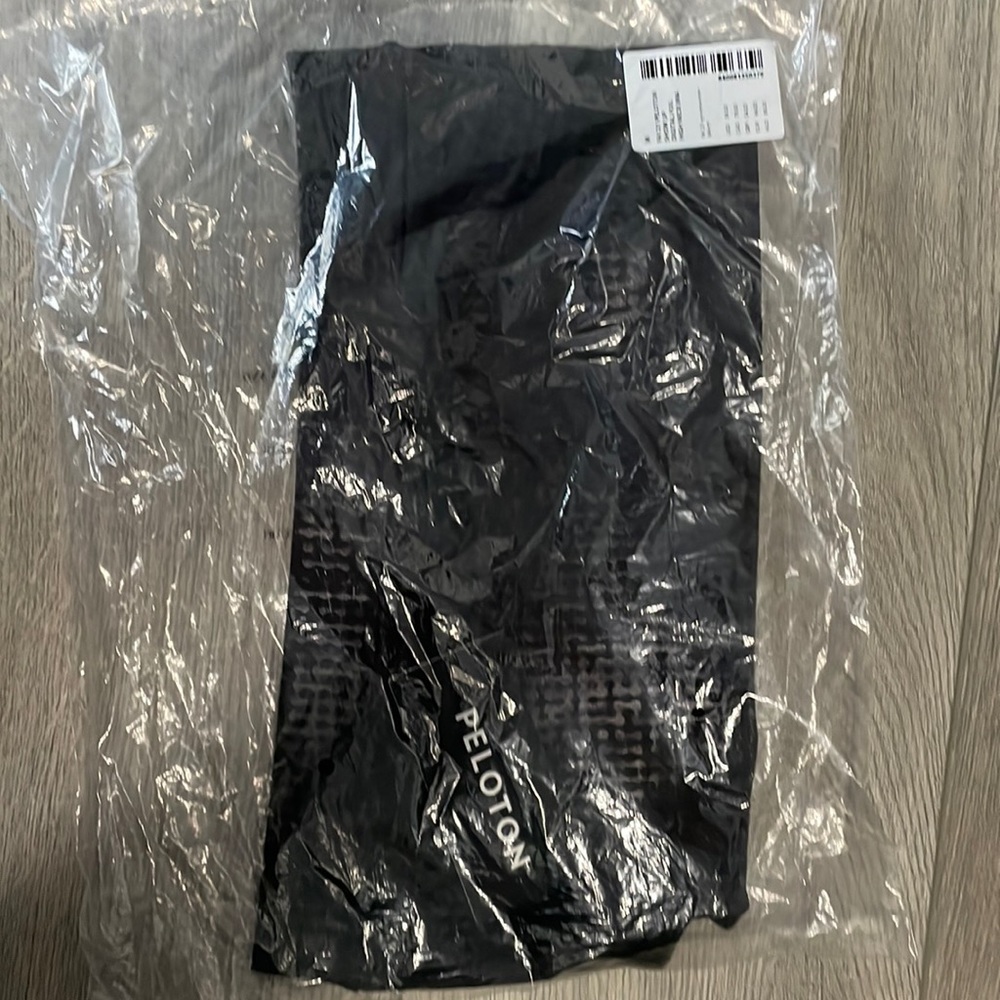 NWT RARE find! - Picture 3 of 5